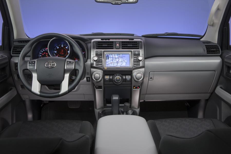  Toyota 4Runner Trail 2010 года  (фото 10 из 66)